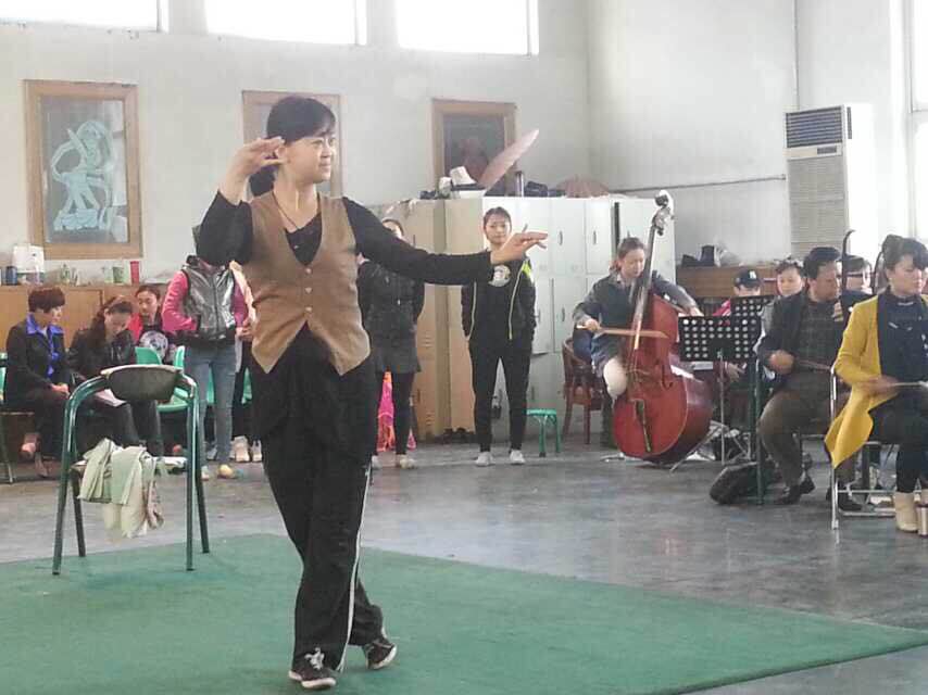 渔女邬飞霞绍兴欲摘梅