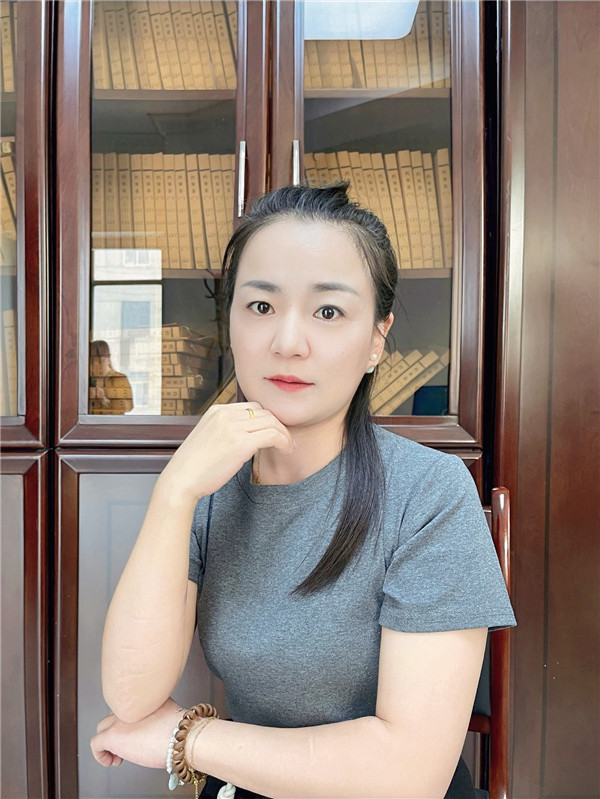 202210081665199339182842.jpg 张小风3.jpg