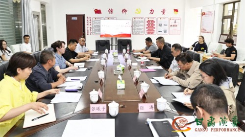 杨焱一行到甘肃演艺集团敦煌艺术团调研