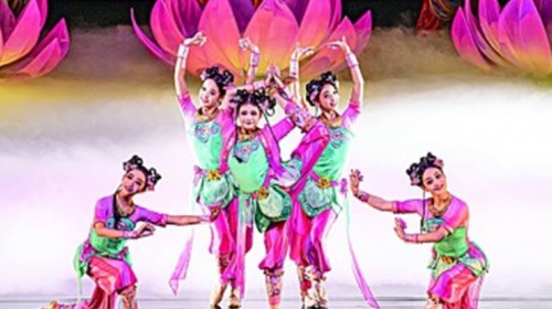【文化中国行】舞剧《丝路花雨》焕新演出再绽芳华